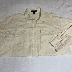 Forever 21. Cropped oversized frayed edge Shacket! Button-Up front w pockets. M